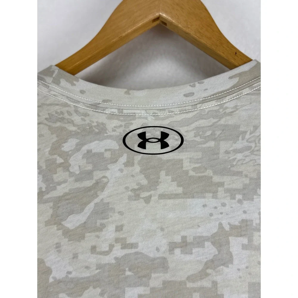 Under Armour Camo Long‎ Sleeve Shirt Kids Small Tan Digital Camouflage Tee